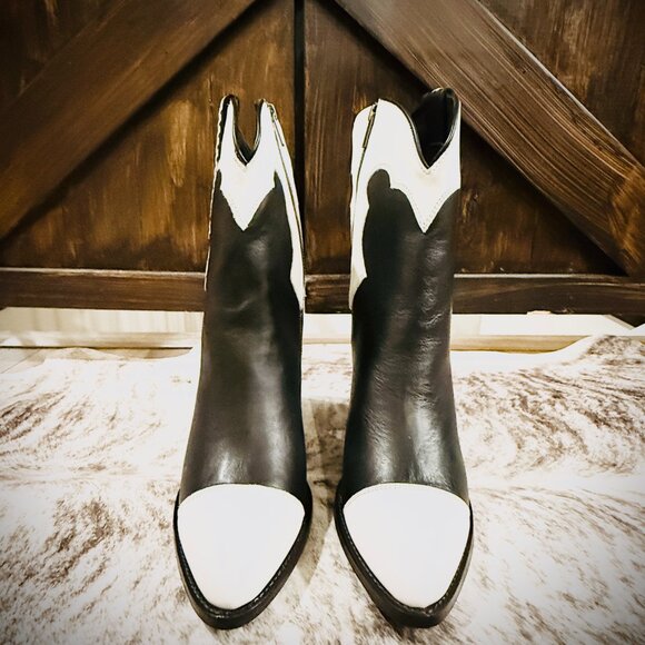 Lucchese Black & White Western Booties – Women’s 9.5 (Brand New, With Box) - Picture 3 of 10